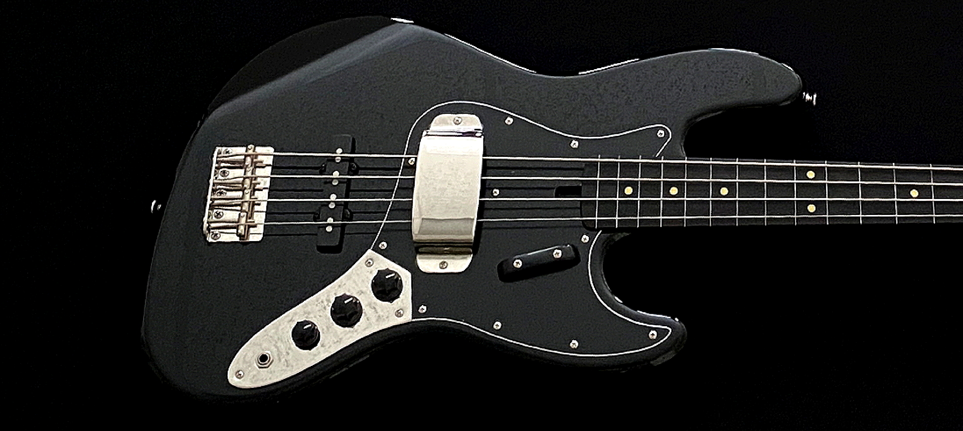 Modern Vintage MVJ4-65 Fretless J-Style Bass Piano Black Modern Vintage MVJ4-65 Fretless J-Style Bass Piano Black